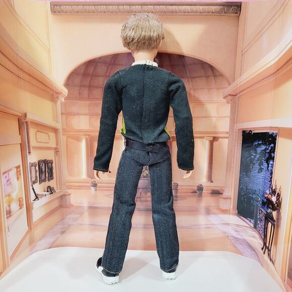 Barbie My Scene HUDSON Mall Maniacs Doll 2005 J1076 Made in the Shade - Picture 4 of 5